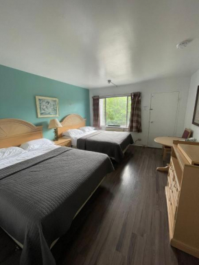 6267 Persepolis Inn
